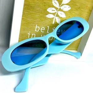 Chunky Tinted Oval Sunglasses